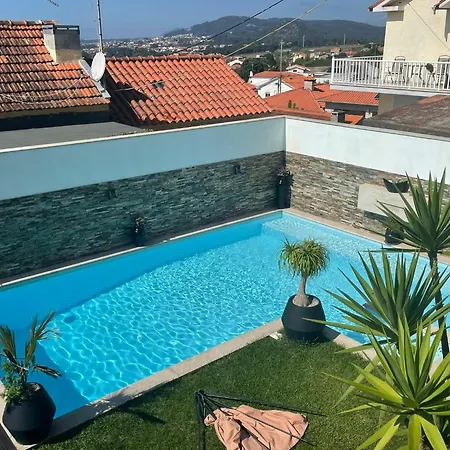 Moradia Com Piscina T4
