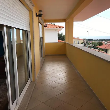 Moradia Com Piscina T4 Дом отдыха *