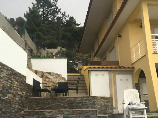 Moradia Com Piscina T4 *